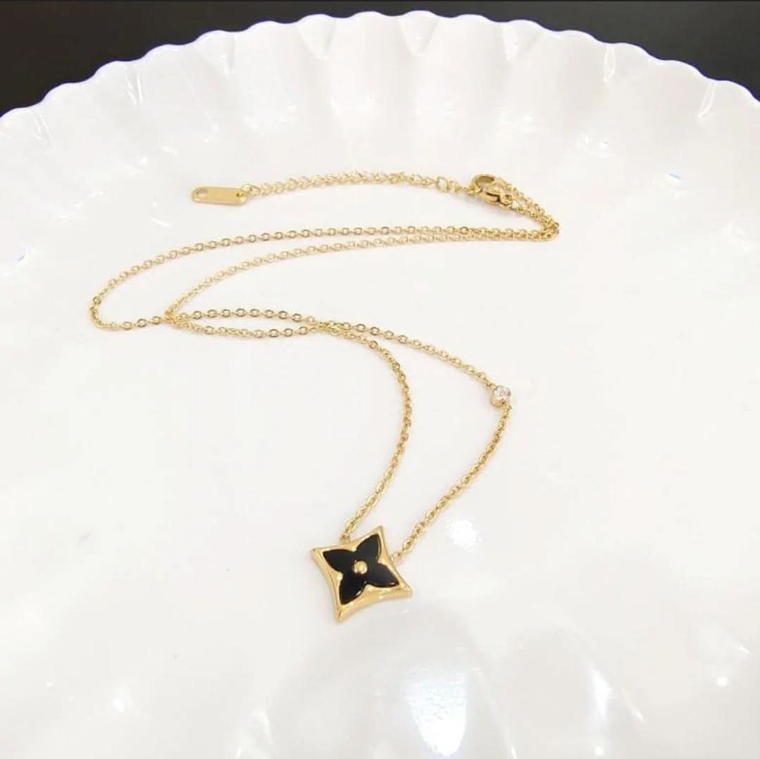 Beautiful Square Shape with Stone Necklace – Elegant & Sparkling Jewelry