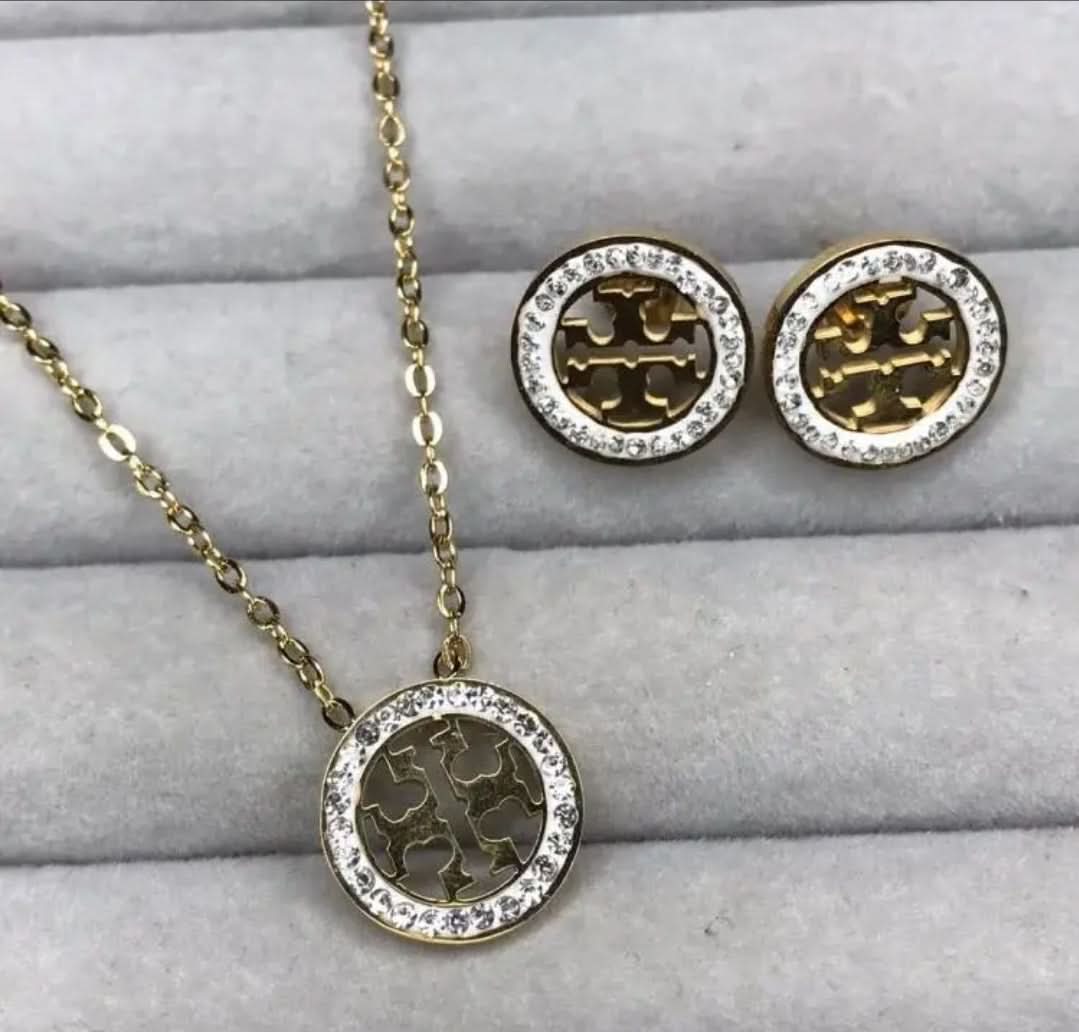 Beautiful Tory Earring and Necklace Set