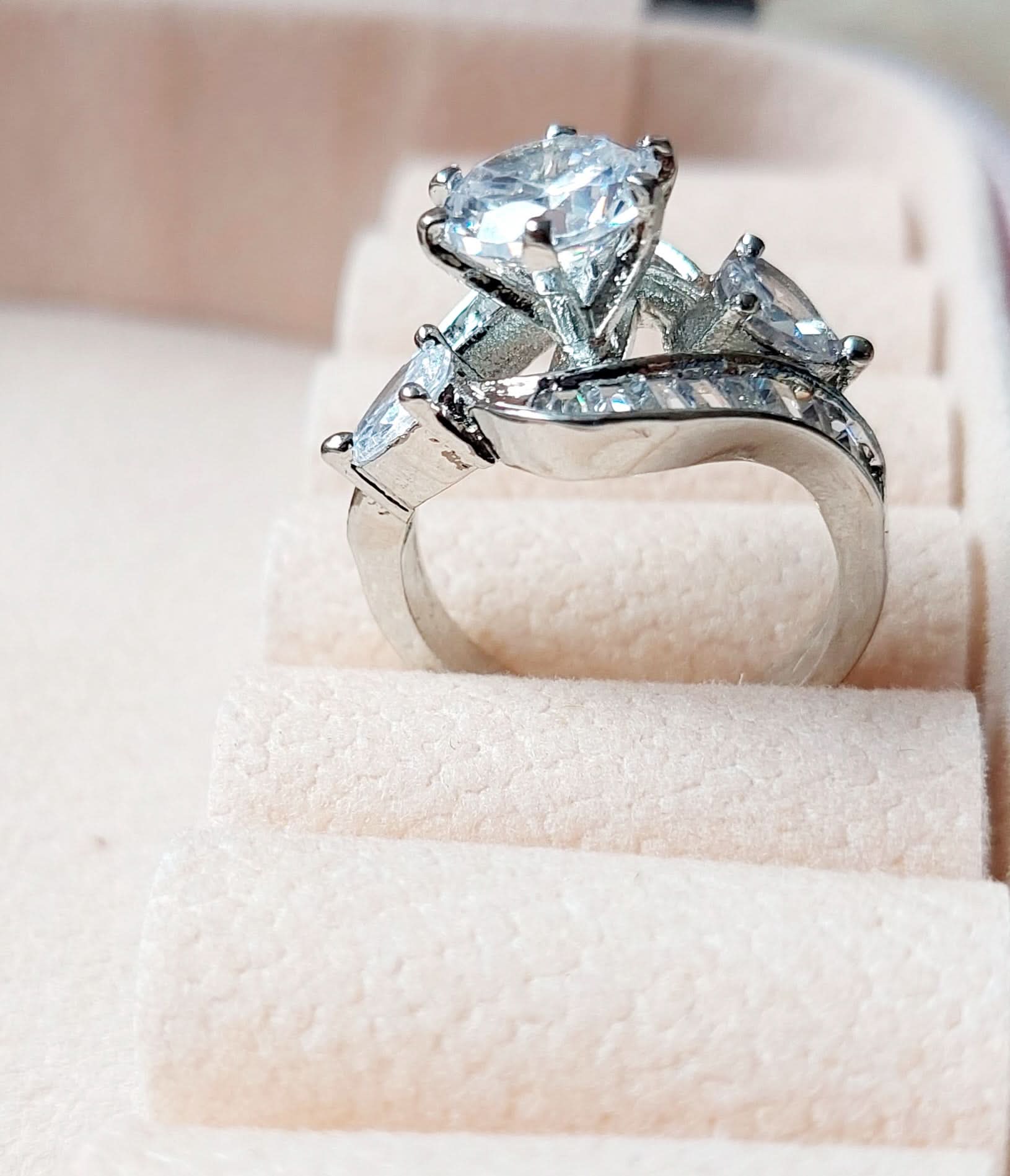 Stylish American diamond Zircon Ring - Crazy Women