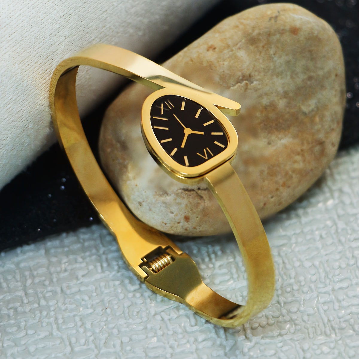 Elegant Gold Watch-Style Bracelet for Women
