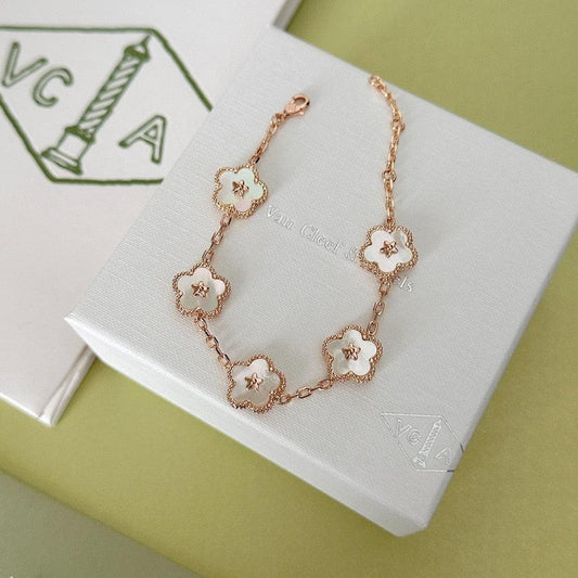 White Vancleef Bracelet – Elegant Stainless Steel Jewelry with Stunning White Design