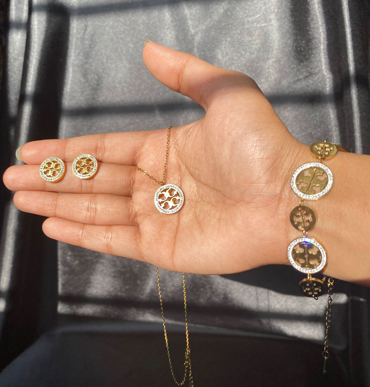 Golden Tory Complete Set – Necklace, Bracelet &amp; Earrings - Crazy Women
