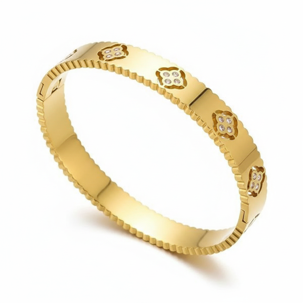 Luxury Gold Scalloped Bangle