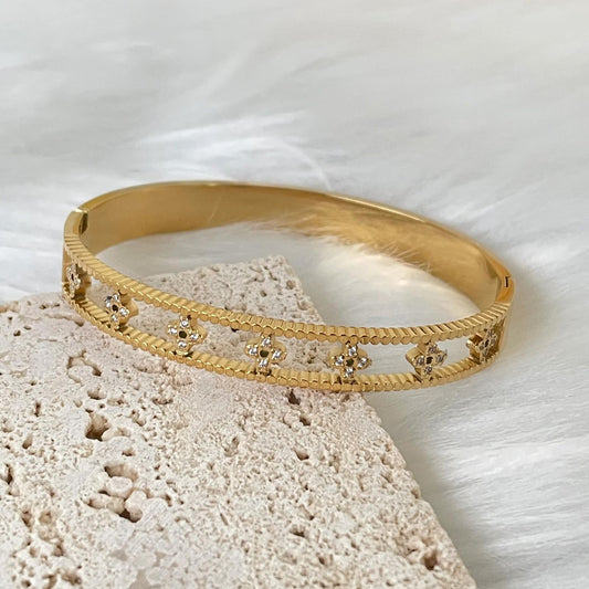 Elegant Gold-Plated Floral Cutout Bangle