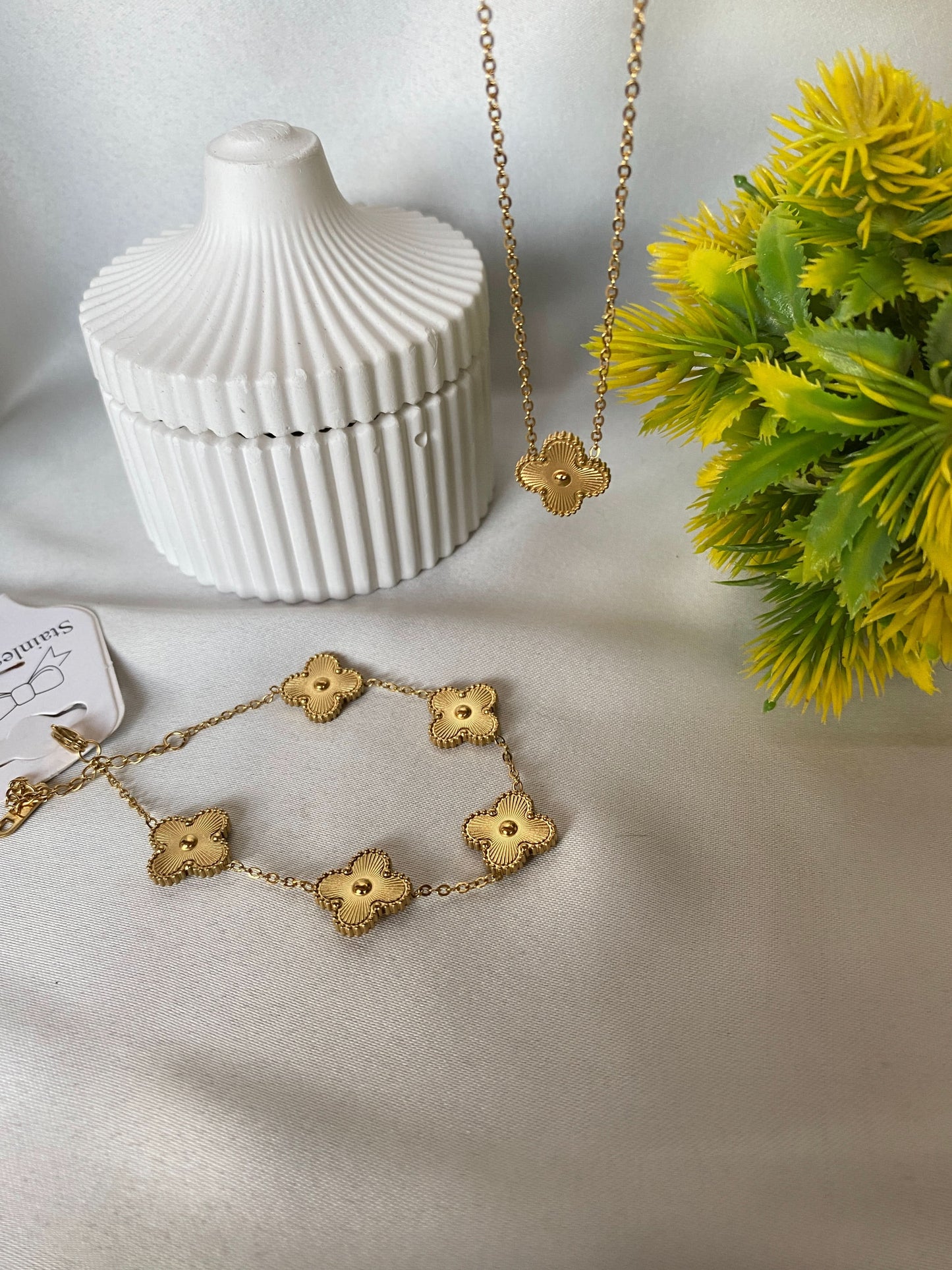 Golden Vancleef Stainless Steel Necklace & Bracelet Set