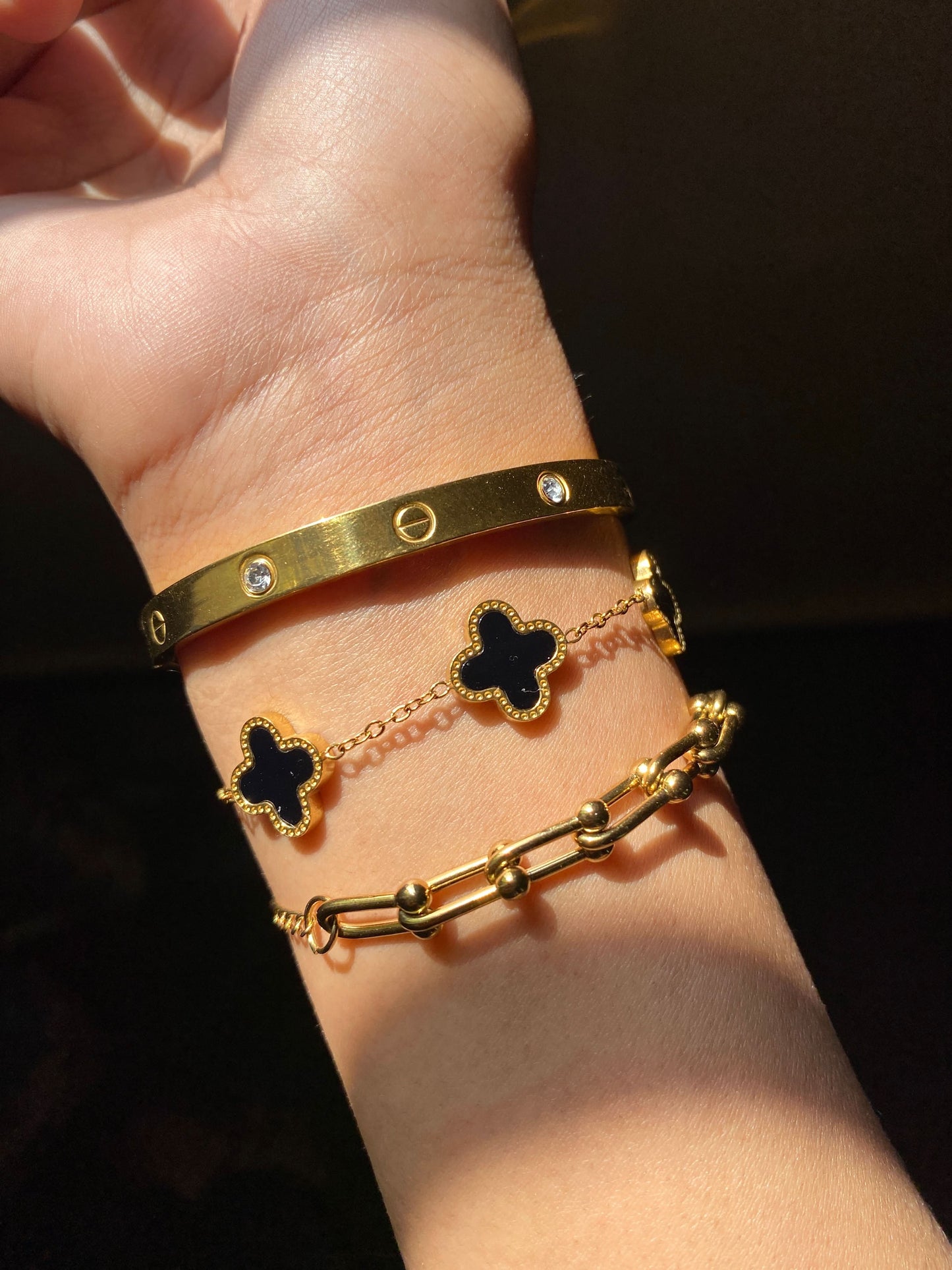 Regal Harmony Set – Elegant Necklace & Bracelet Jewelry Collection