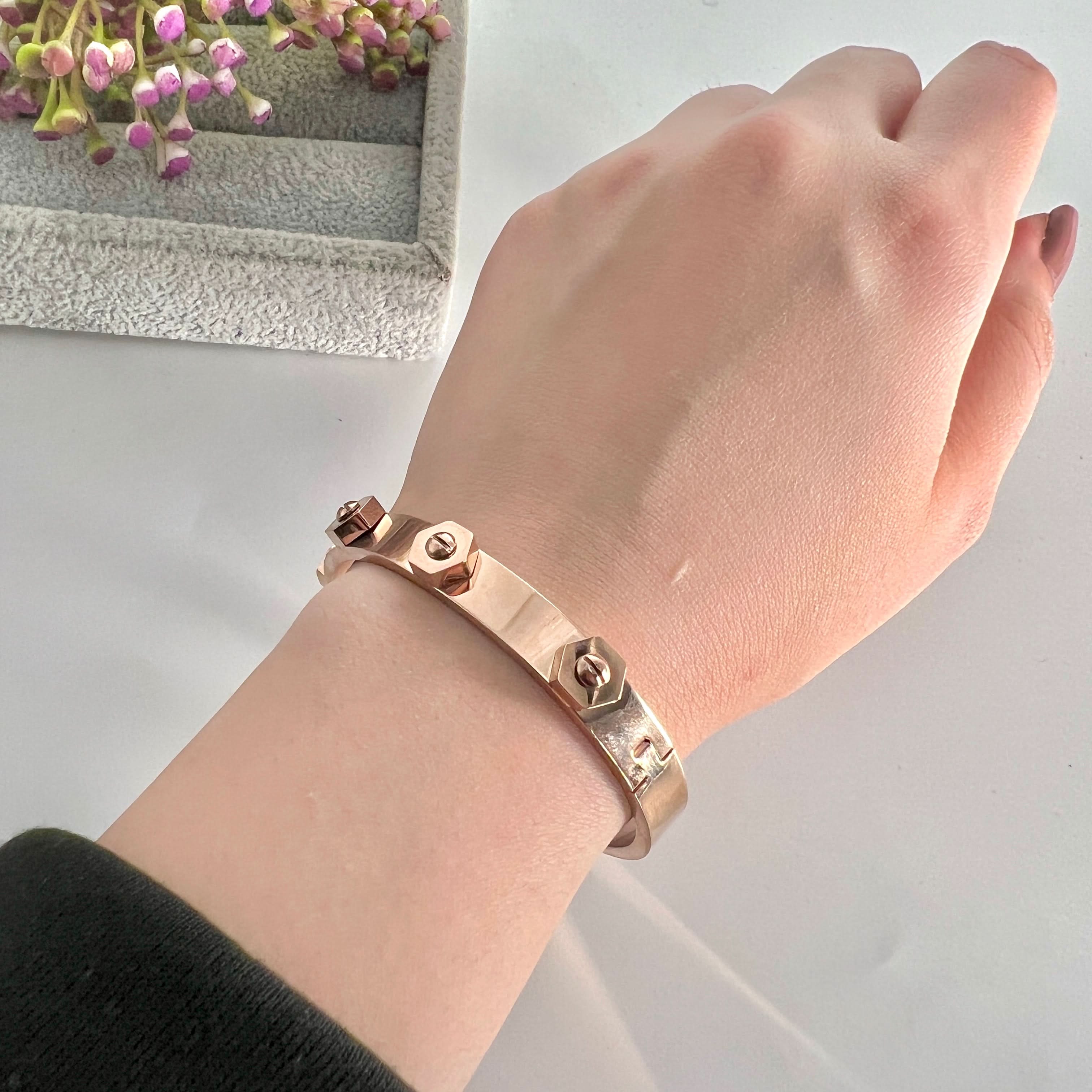 Rose Gold Screw Design CT Bracelet   | Jewelry Store | Jewelry Shop - Crazy Women