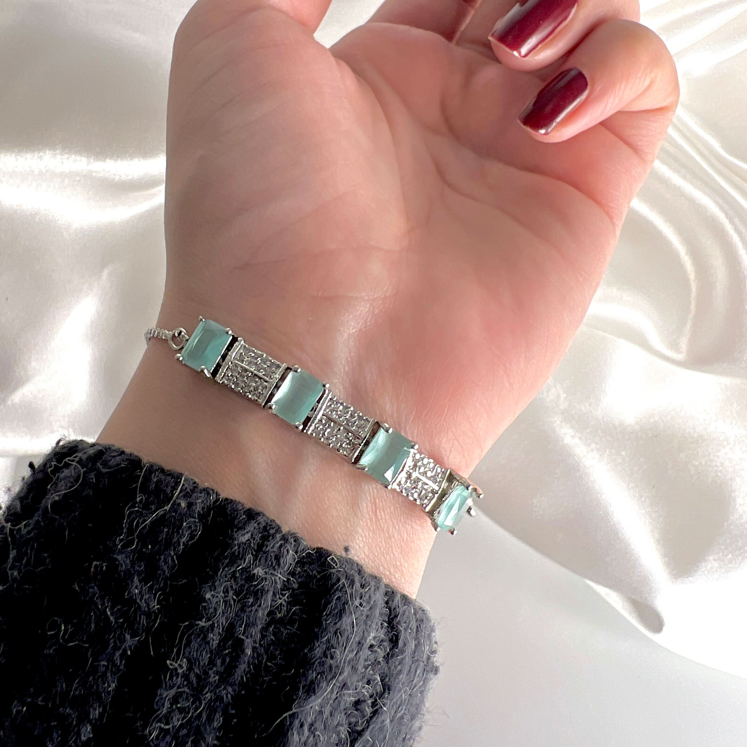 AD Bracelet 08 - Crazy Women