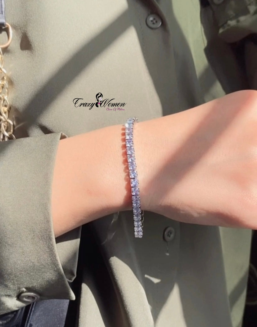 Elegant Golden Tennis Bracelet – Classic & Timeless Jewelry