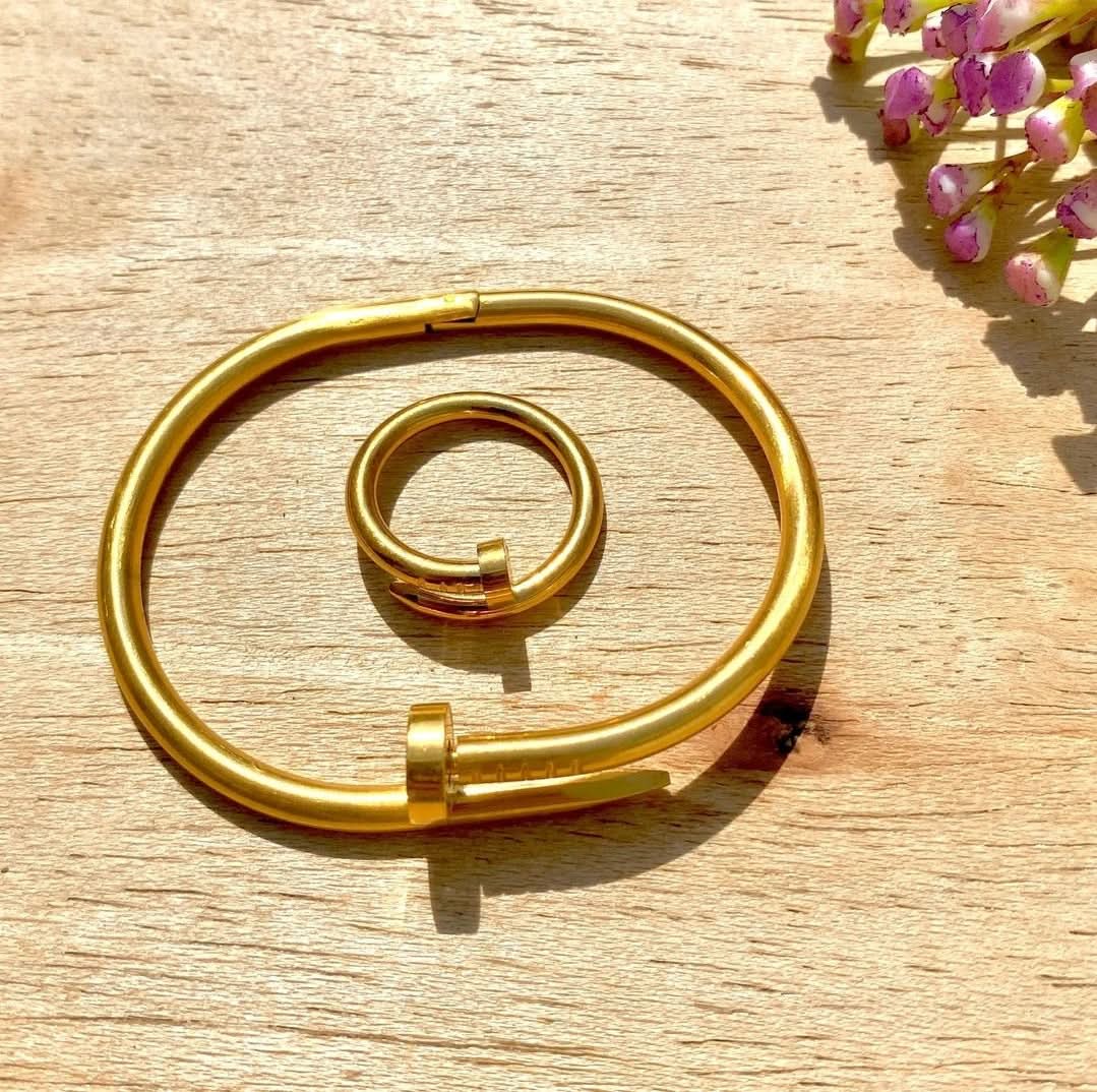 Stainless Nail Bracelet and Ring Set – Stylish Bracelets for Women & Girls