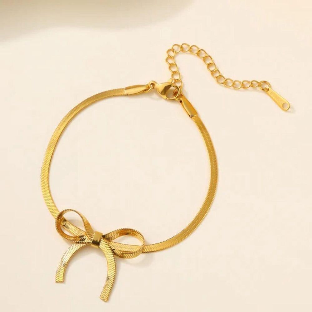 Elegant Gold Bow Bracelet for Women