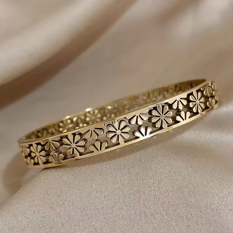 Gold Floral Cutwork Bangle Bracelet for Women