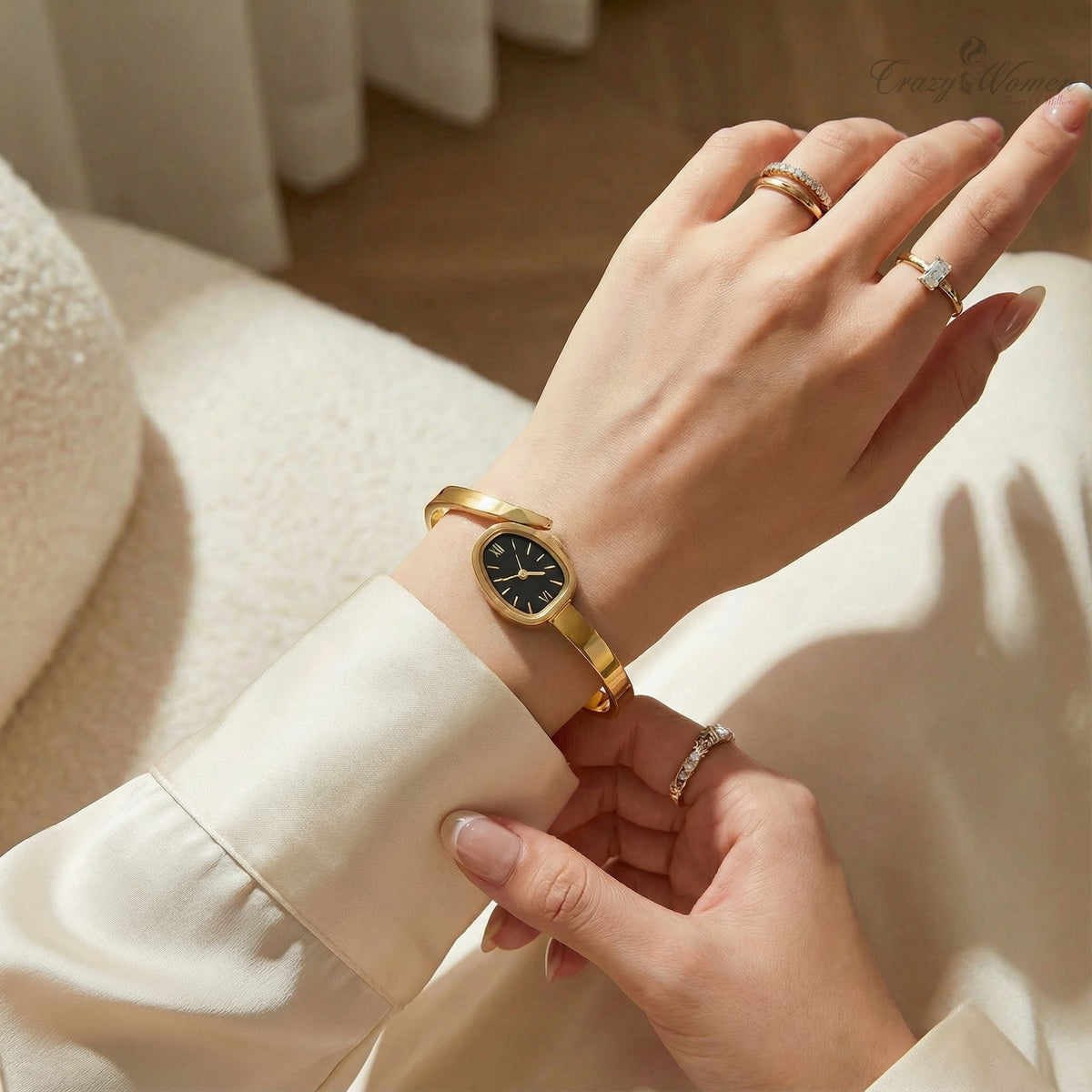 Elegant Gold Watch-Style Bracelet for Women