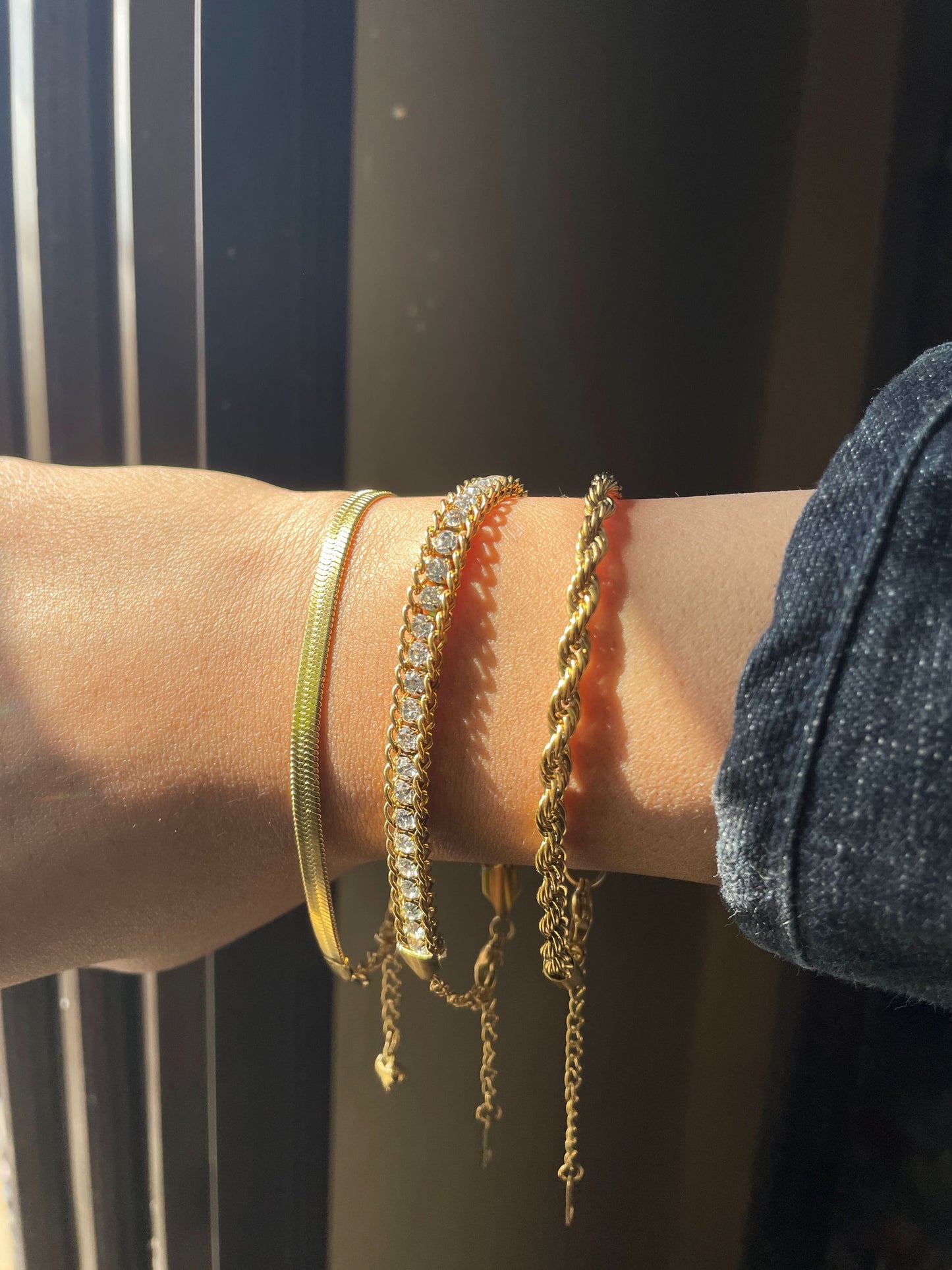 Luxe Golden Bracelet Trio – Elegant & Stylish Set for Women