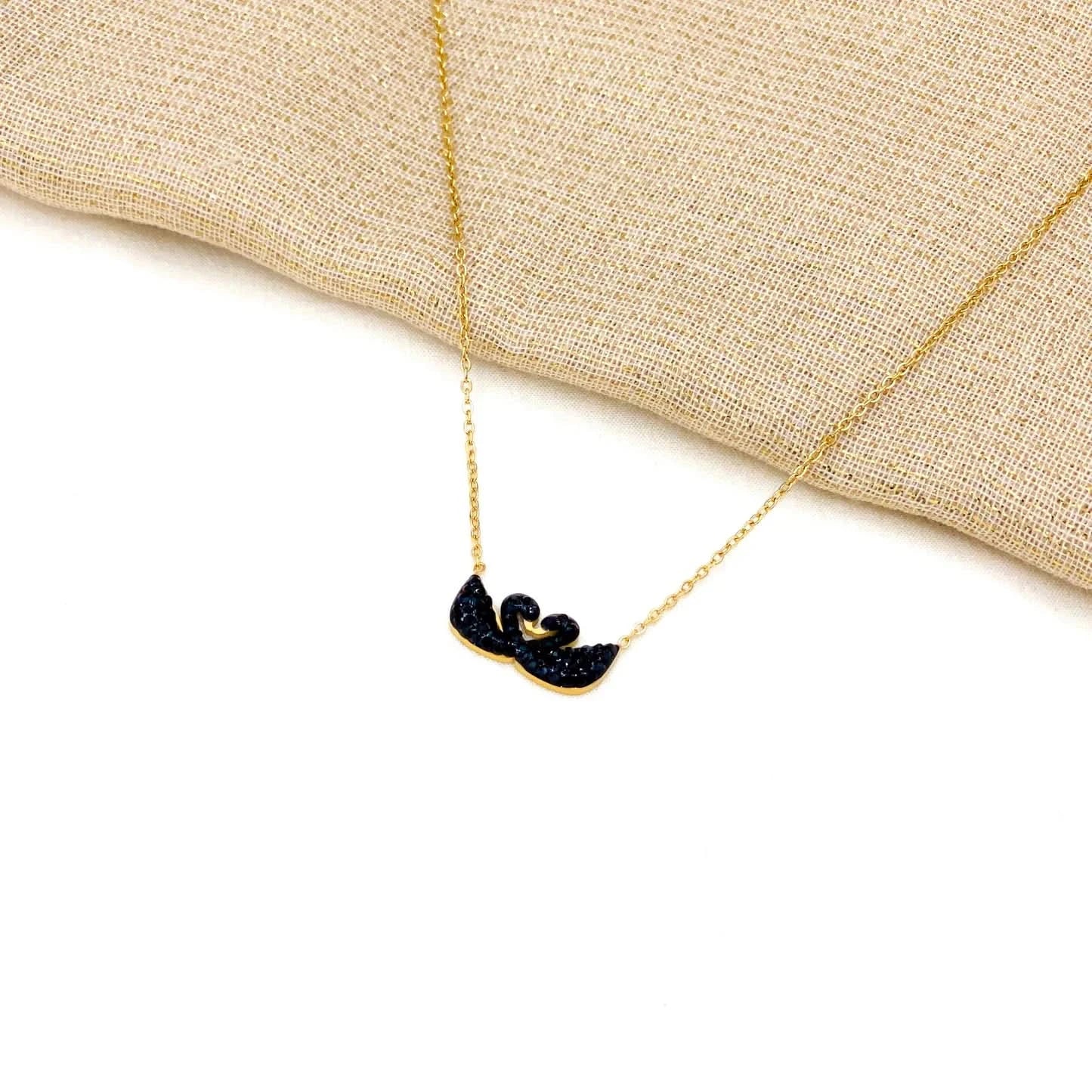Korean Black Double Swan Necklace – Elegant & Trendy Jewelry