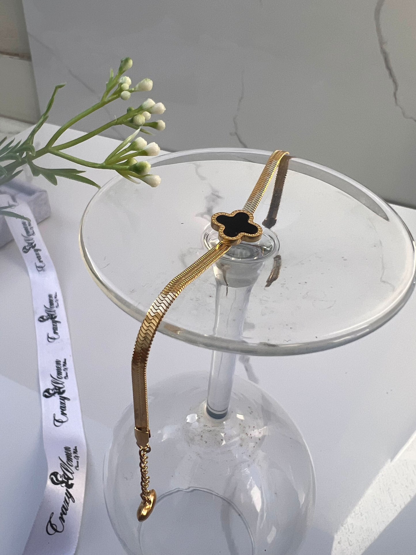 Van Cleef Gold Bracelet – Elegant & Timeless Jewelry for Women